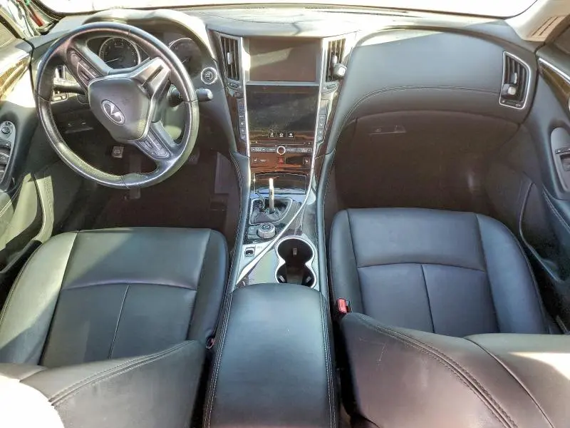 2018 INFINITI Q50 LUXE  