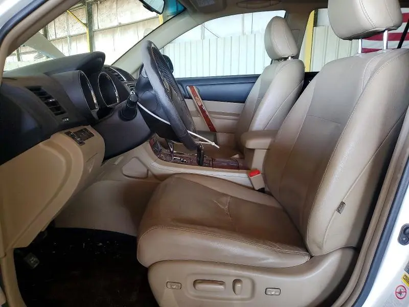 2013 TOYOTA HIGHLANDER LIMITED  