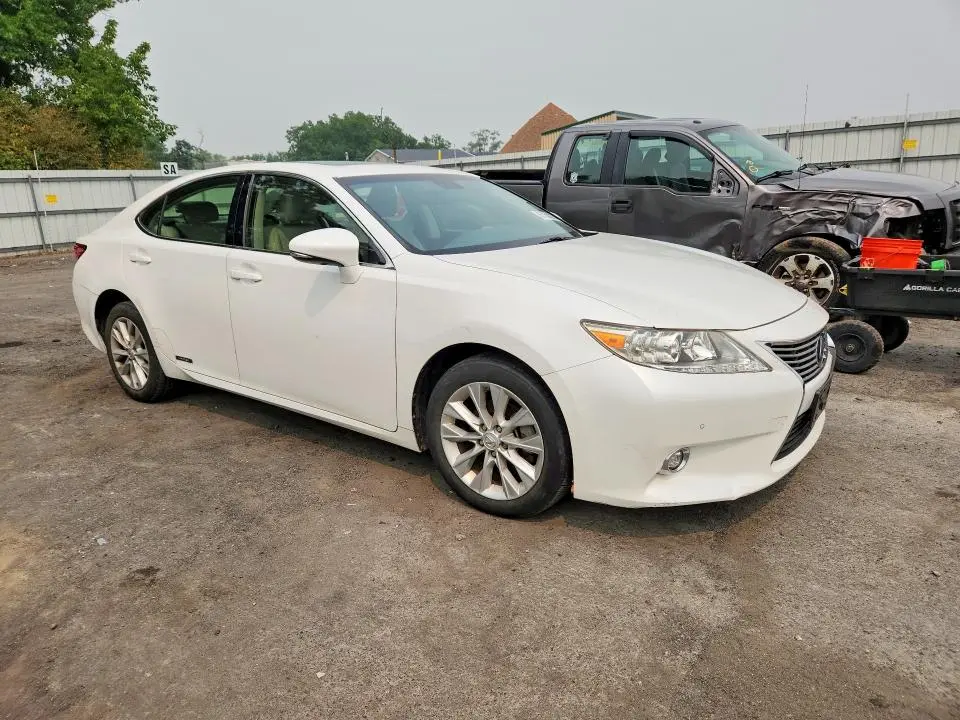 2015 LEXUS ES 300H  