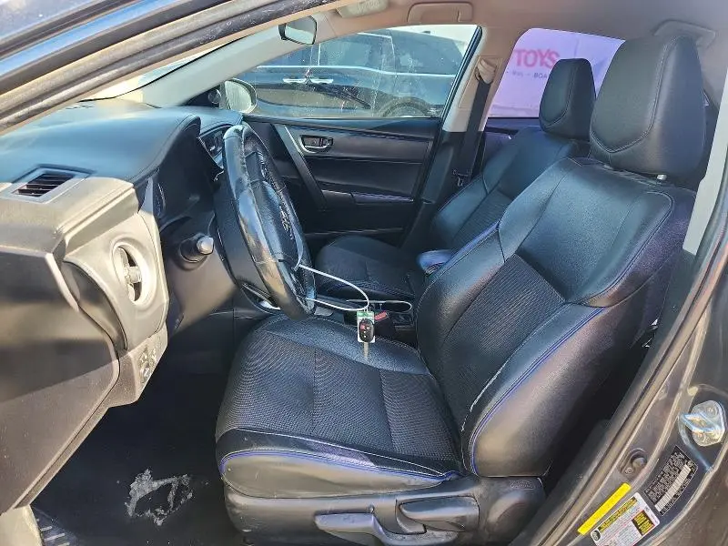 2018 TOYOTA COROLLA SE  