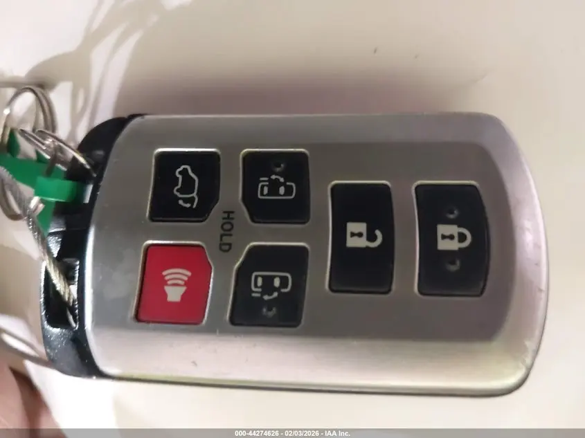 2015 TOYOTA SIENNA LIMITED PREMIUM 7 PASSENGER