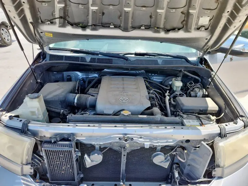 2010 TOYOTA TUNDRA CREWMAX LIMITED  