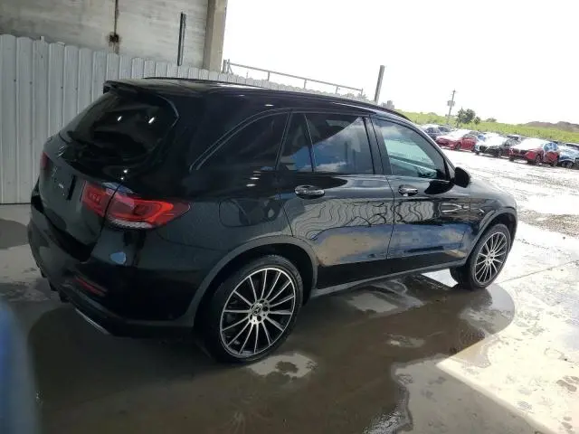2021 MERCEDES-BENZ GLC 300  