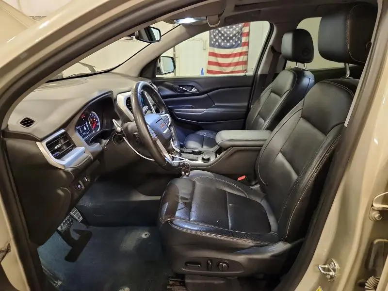 2017 GMC ACADIA SLT-2  