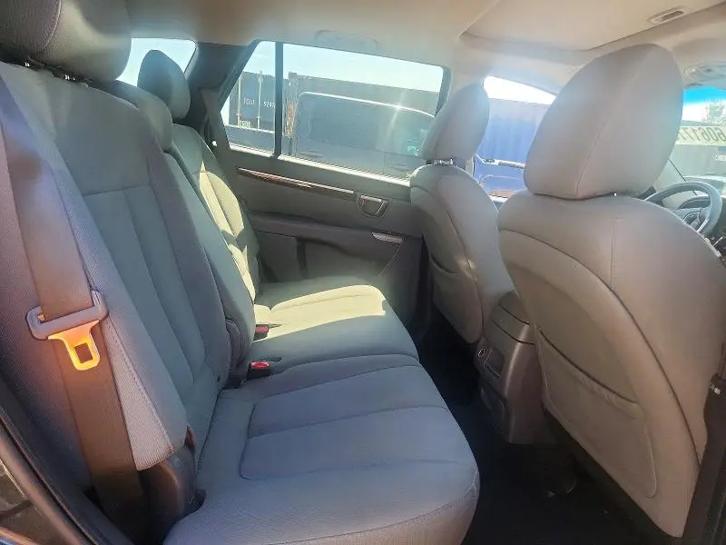 2010 HYUNDAI SANTA FE GLS  