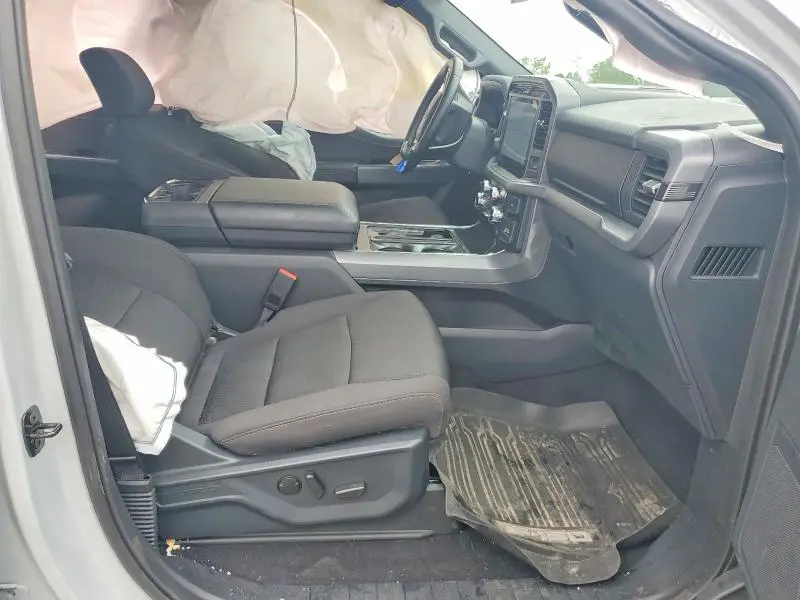 2025 FORD F150 XLT  