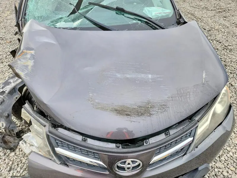 2013 TOYOTA RAV4 LE  