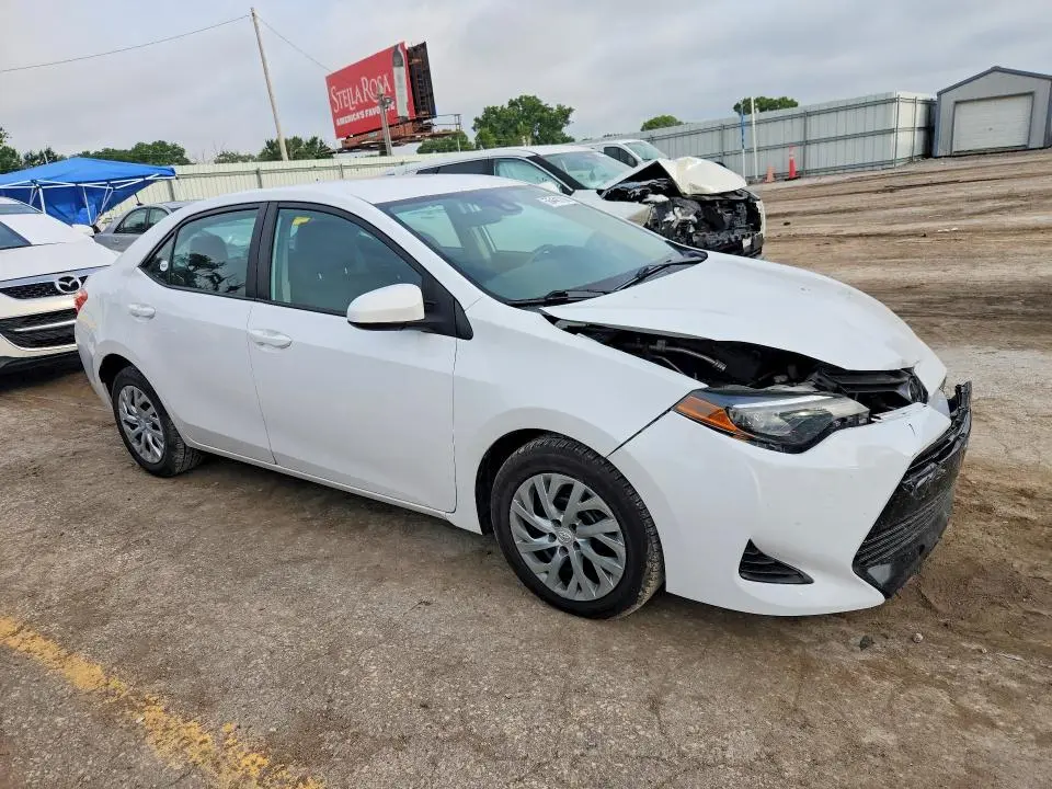 2019 TOYOTA COROLLA LE  
