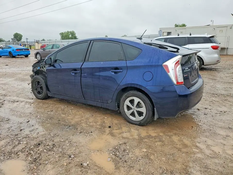 2014 TOYOTA PRIUS THREE  