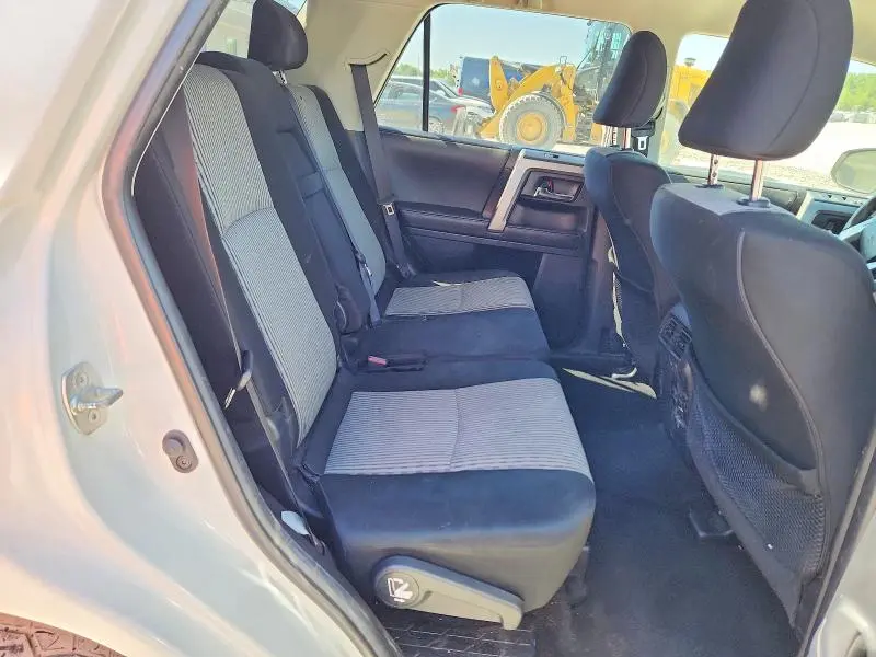 2018 TOYOTA 4RUNNER SR5  