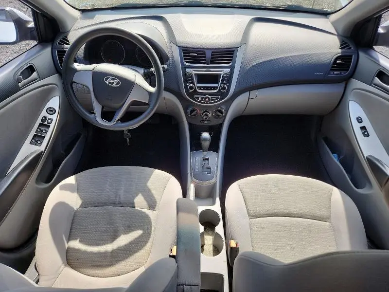 2015 HYUNDAI ACCENT GLS  
