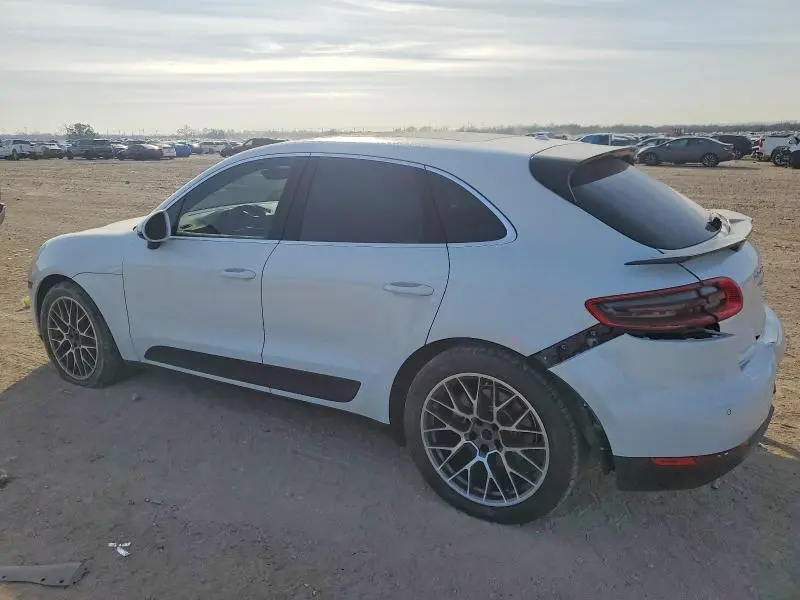 2016 PORSCHE MACAN S  