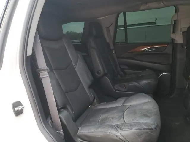 2016 CADILLAC ESCALADE LUXURY  