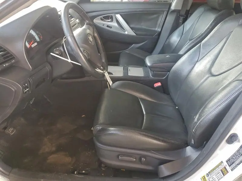 2010 TOYOTA CAMRY BASE  