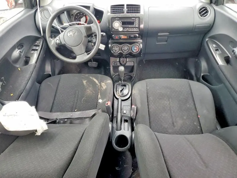 2010 TOYOTA SCION XD   