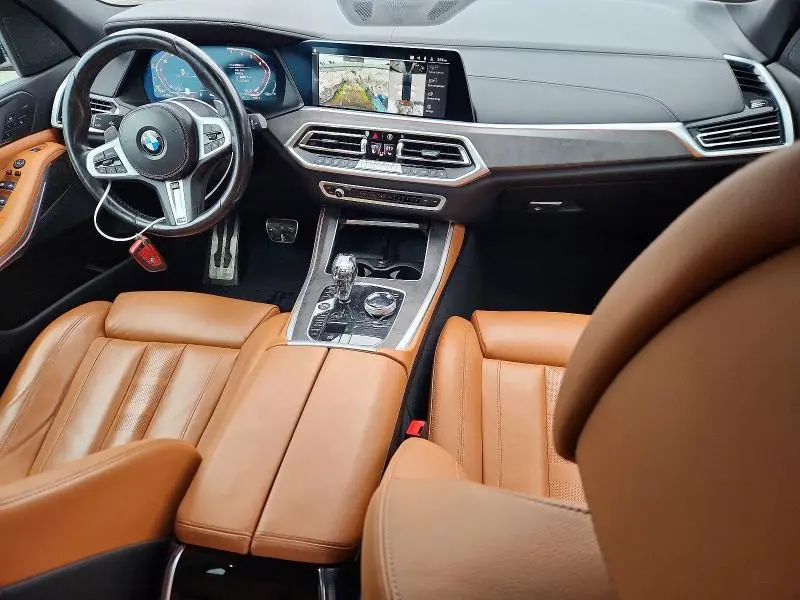 2021 BMW X5   
