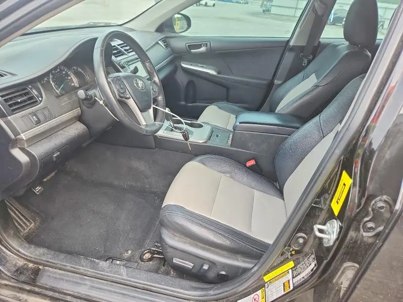 2012 TOYOTA CAMRY SE  