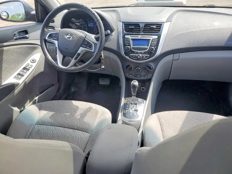 2012 HYUNDAI ACCENT GLS  