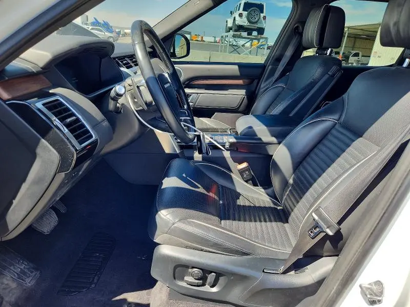 2018 LAND ROVER DISCOVERY HSE LUXURY  