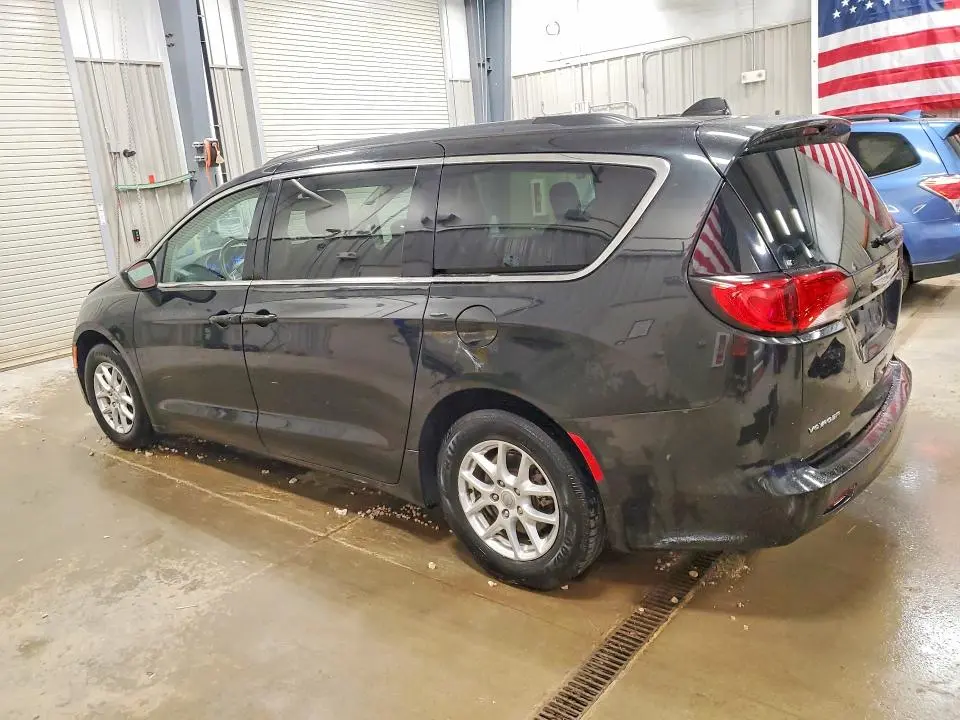 2020 CHRYSLER VOYAGER LXI  