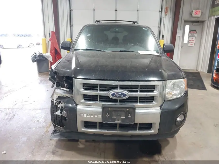 2011 FORD ESCAPE LIMITED