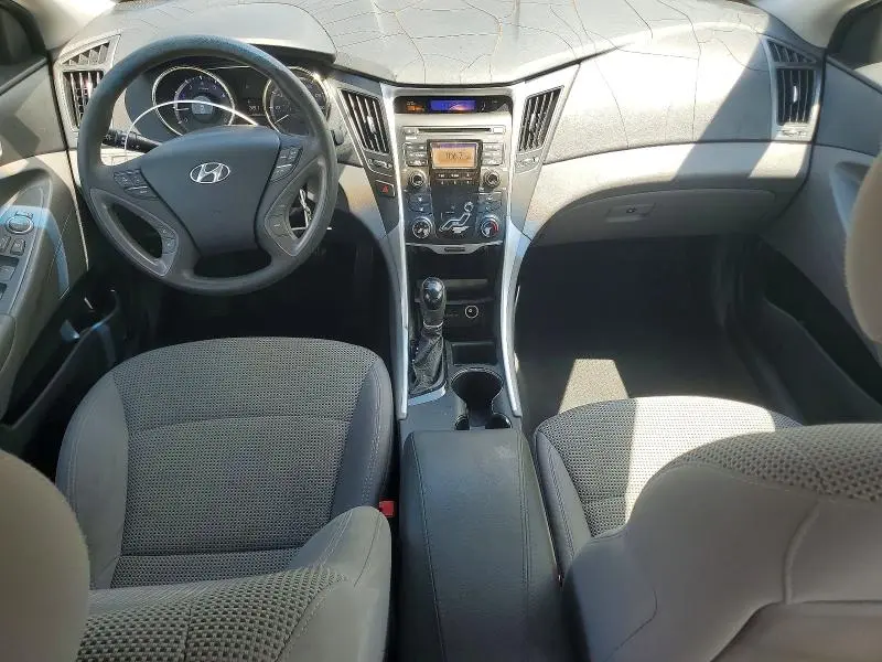 2011 HYUNDAI SONATA GLS  