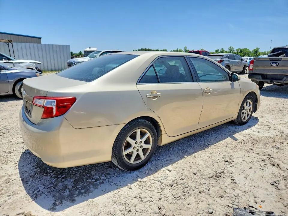 2012 TOYOTA CAMRY   