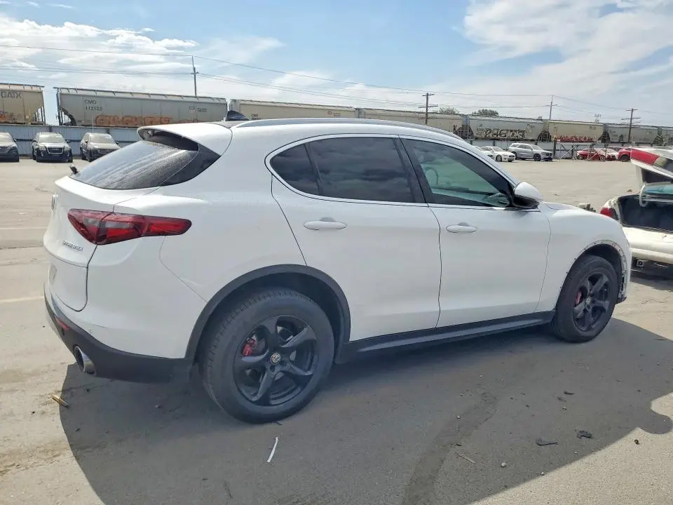 2019 ALFA ROMEO STELVIO   
