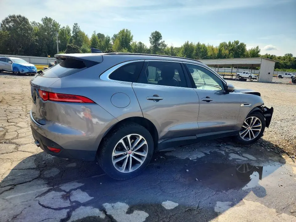 2020 JAGUAR F-PACE PREMIUM  