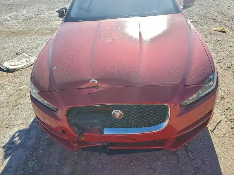 2017 JAGUAR XE PRESTIGE  