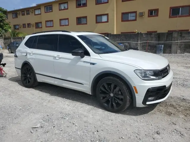 2020 VOLKSWAGEN TIGUAN SE  