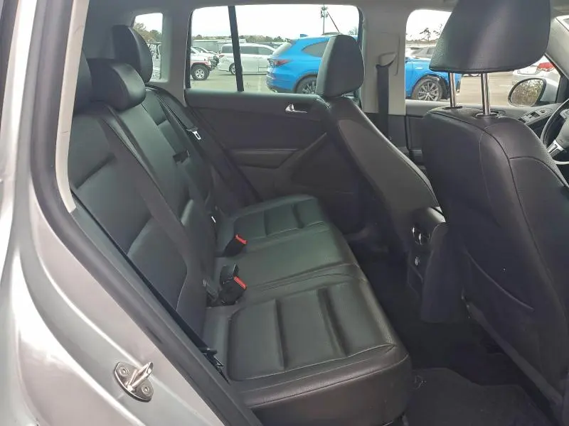 2014 VOLKSWAGEN TIGUAN S  