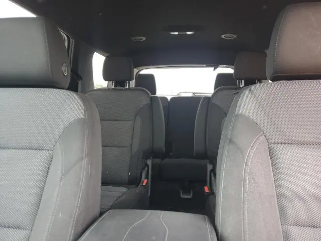 2023 CHEVROLET TRAVERSE LT  