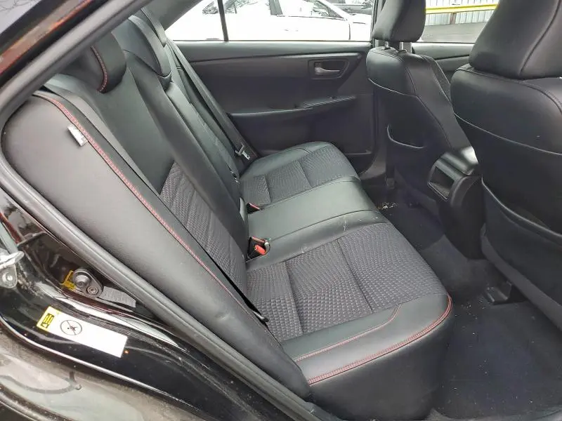 2015 TOYOTA CAMRY LE  