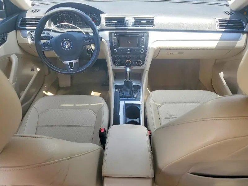 2012 VOLKSWAGEN PASSAT SE  