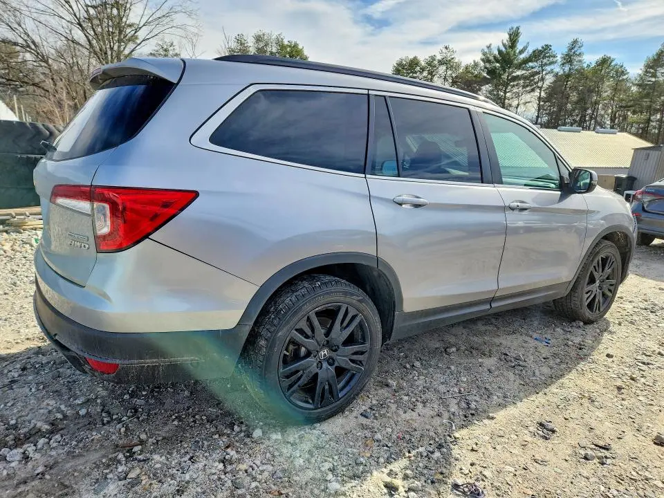 2021 HONDA PILOT SE  