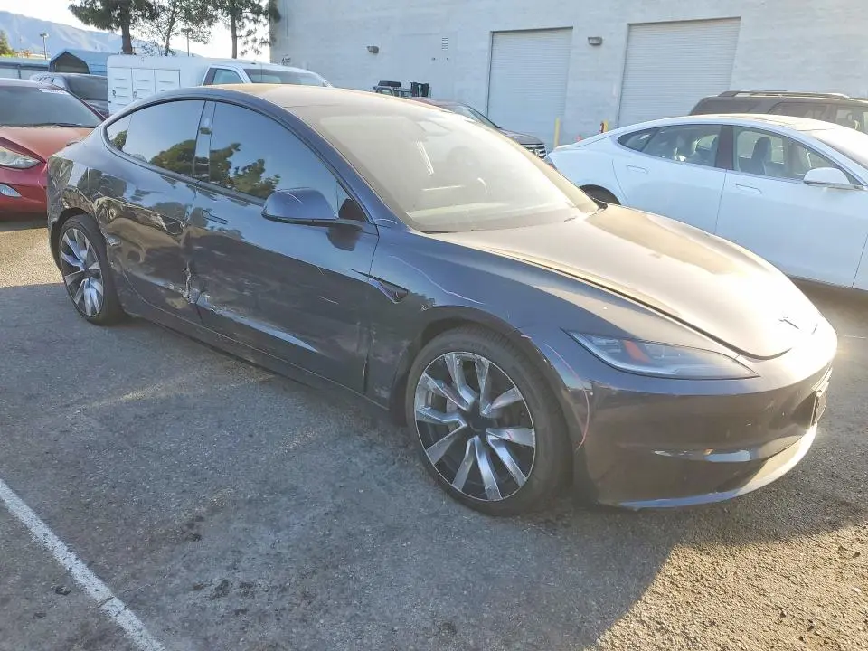 2024 TESLA MODEL 3   