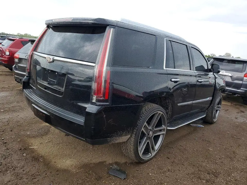 2019 CADILLAC ESCALADE LUXURY  
