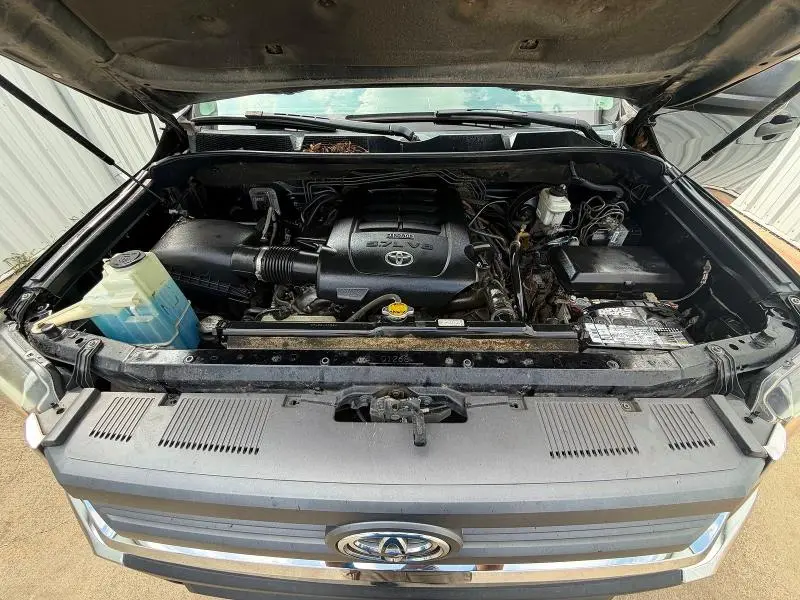 2015 TOYOTA TUNDRA SR5  