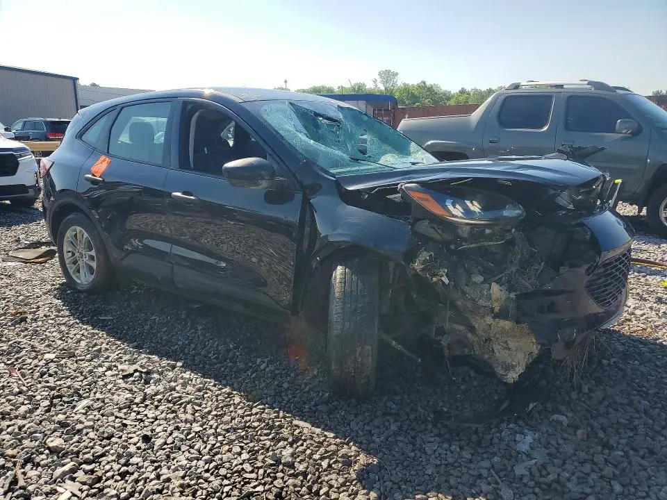 2022 FORD ESCAPE S  