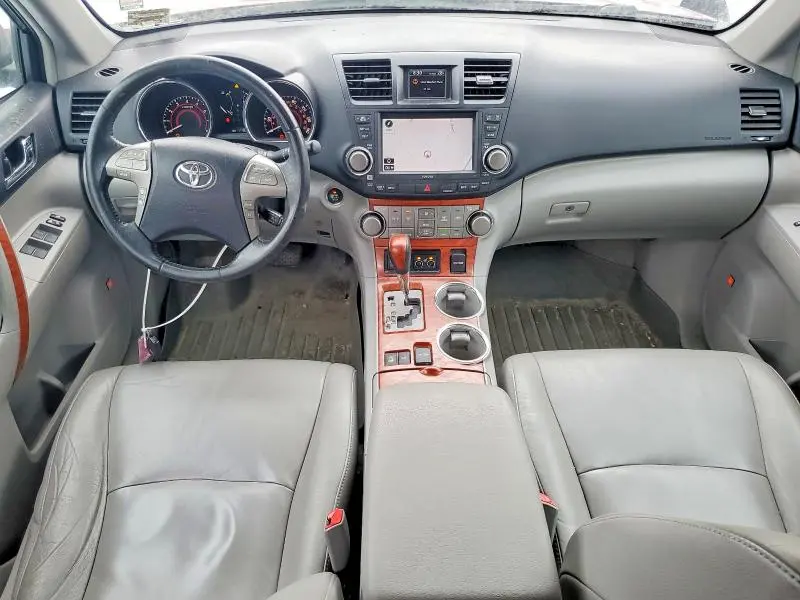 2010 TOYOTA HIGHLANDER LIMITED  