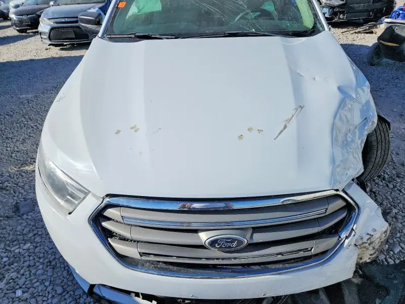 2016 FORD TAURUS SE  