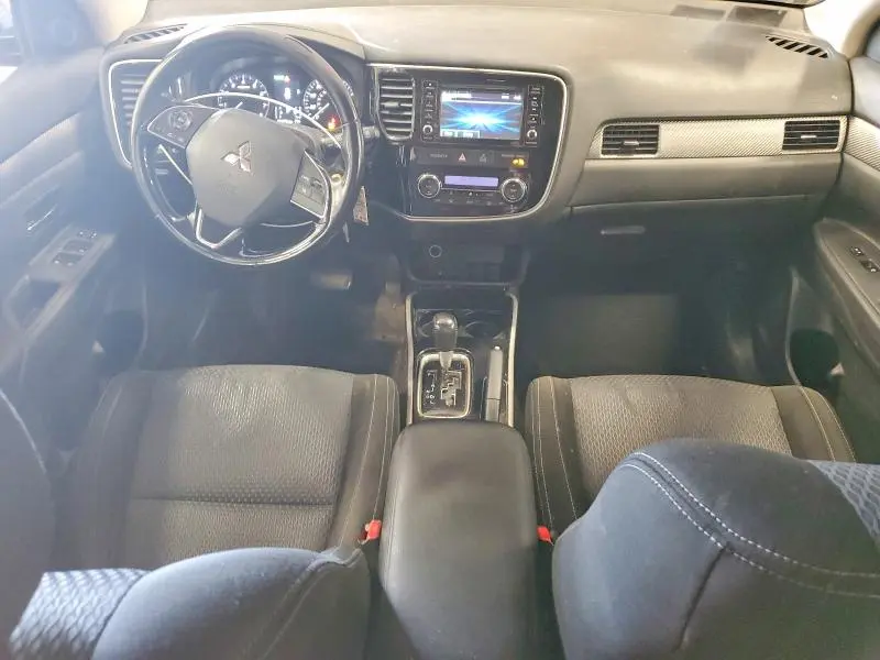 2017 MITSUBISHI OUTLANDER ES  