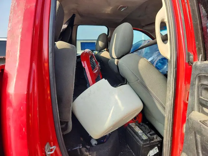 2013 RAM 1500 ST  