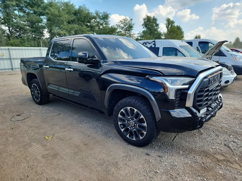 2022 TOYOTA TUNDRA CREWMAX LIMITED  