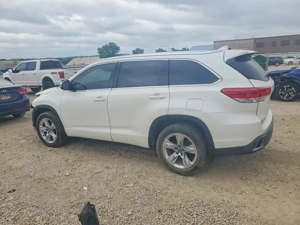 2017 TOYOTA HIGHLANDER LIMITED  
