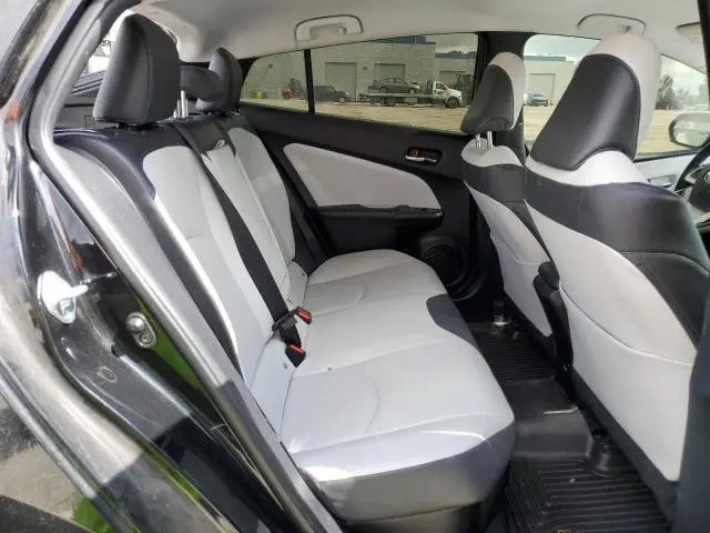 2017 TOYOTA PRIUS   