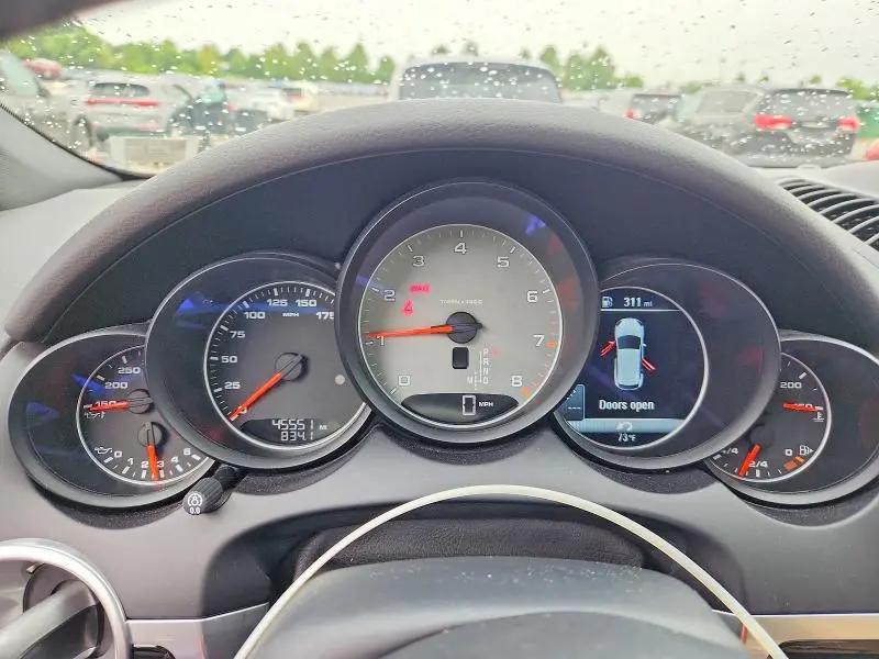2017 PORSCHE CAYENNE S  