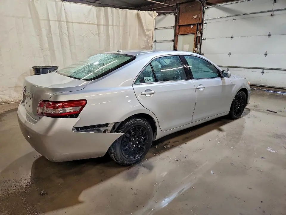 2010 TOYOTA CAMRY LE  