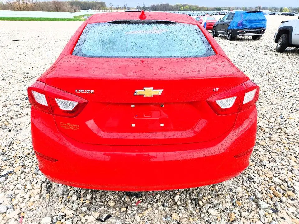 2017 CHEVROLET CRUZE LT  